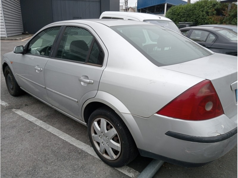 ford mondeo berlina (ge) del año 2001