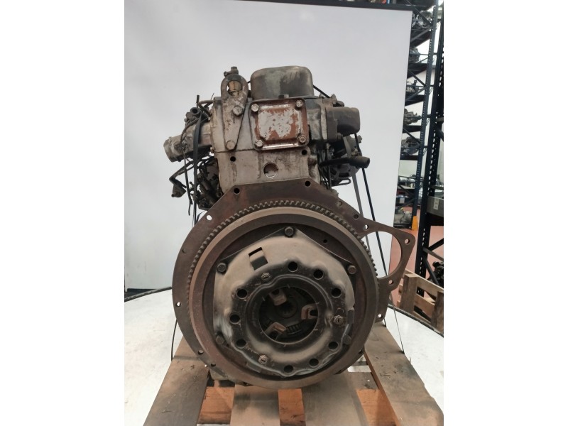 Recambio de motor completo para jeep comando diesel referencia OEM IAM 165E 1273  Recambio de motor completo para jeep comando diesel referencia OEM IAM 165E 1273