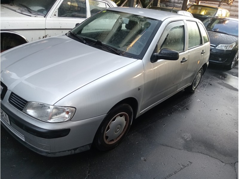 seat ibiza (6k1) del año 2001