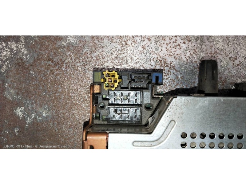 Recambio de sistema audio / radio cd para renault kangoo (f/kc0) authentique 4x4 referencia OEM IAM 7700433948F  