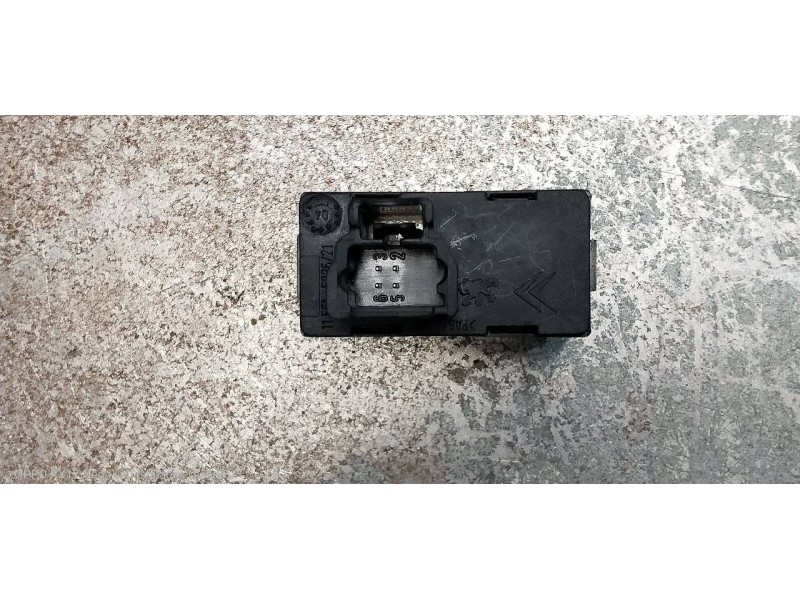 Recambio de mando elevalunas delantero derecho para peugeot 407 st sport referencia OEM IAM 96360166XT  