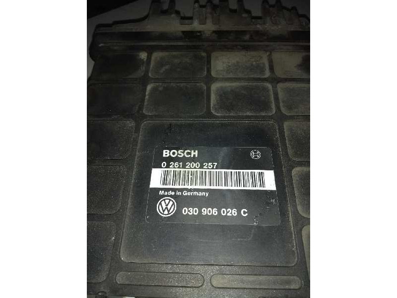 Recambio de centralita motor uce para volkswagen golf iii berlina (1h1) 1.4 referencia OEM IAM 0261200257 030906026C 