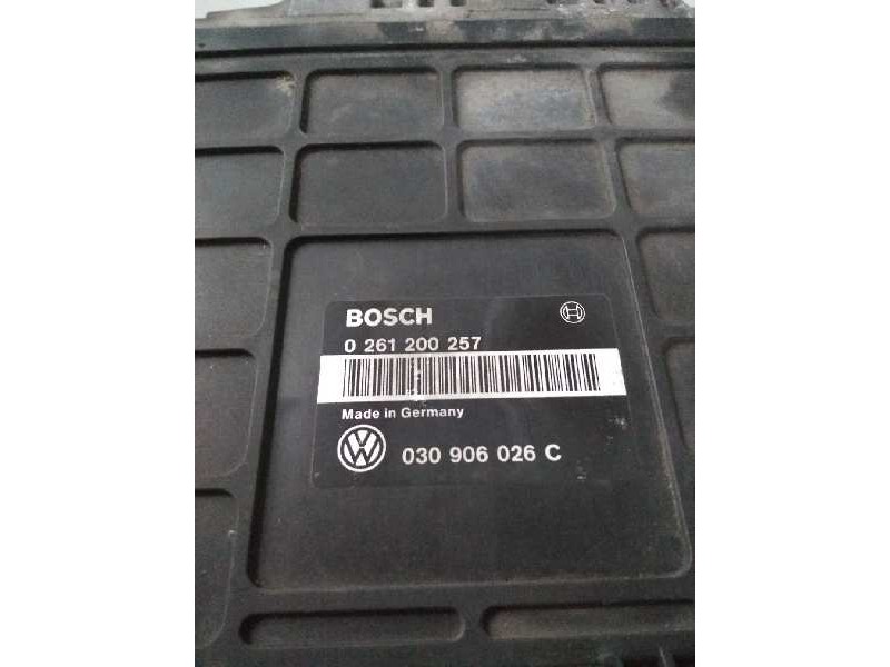 Recambio de centralita motor uce para volkswagen golf iii berlina (1h1) 1.4 referencia OEM IAM 0261200257 030906026C 