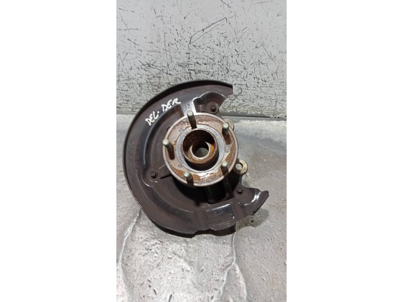 Recambio de mangueta delantera derecha para ford focus lim. titanium referencia OEM IAM AV613K171C1  