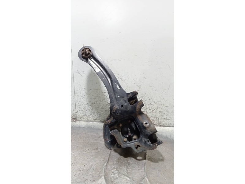 Recambio de mangueta trasera izquierda para ford focus lim. titanium referencia OEM IAM BV615A969CC  