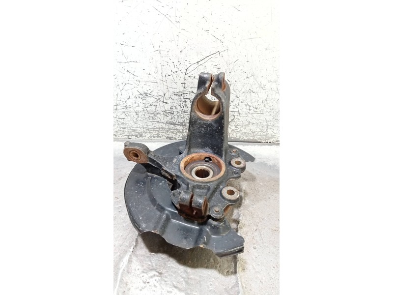 Recambio de mangueta delantera izquierda para ford focus lim. titanium referencia OEM IAM AV613K171C1  