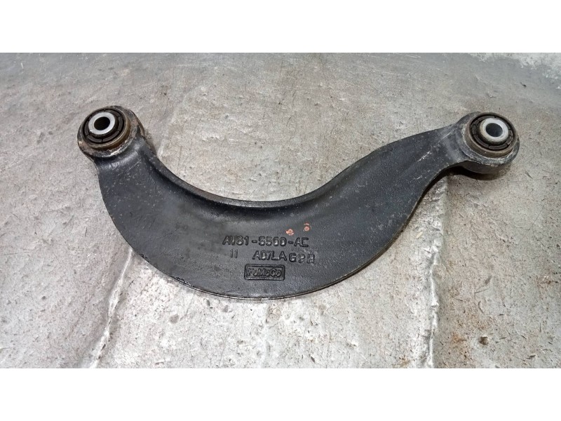 Recambio de brazo suspension superior trasero derecho para ford focus lim. titanium referencia OEM IAM AV615500AC  