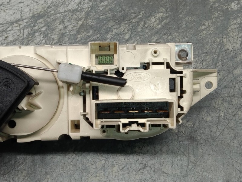 Recambio de mando calefaccion / aire acondicionado para ford focus berlina (cap) ghia referencia OEM IAM 3M5T19980AD  