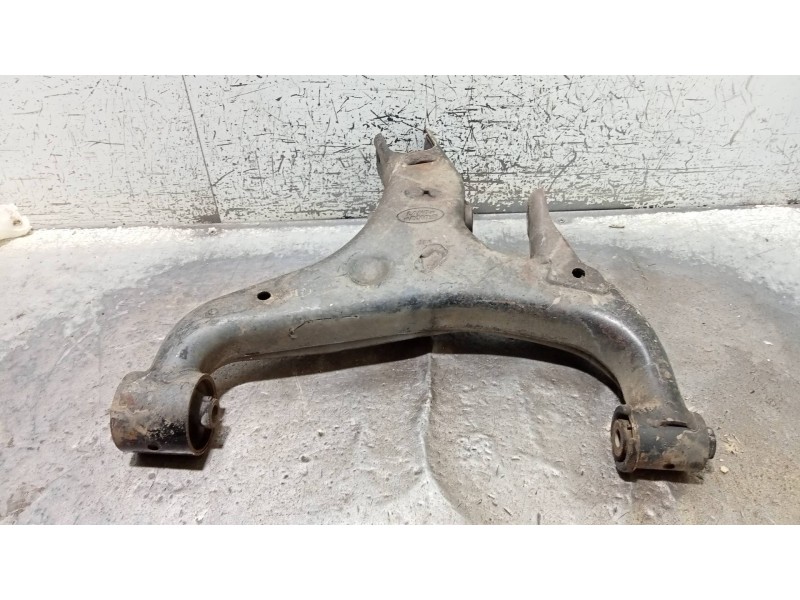 Recambio de brazo suspension inferior trasero izquierdo para land rover range rover sport v6 td hse referencia OEM IAM   