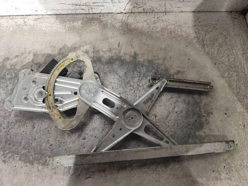 Recambio de elevalunas trasero derecho para renault scenic iii authentique referencia OEM IAM 827303178R 915947200 916836200