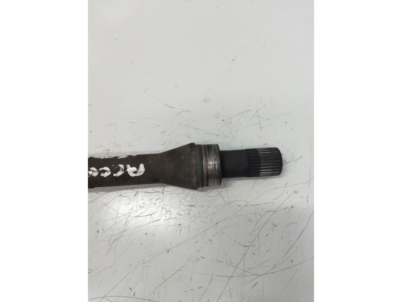 Recambio de transmision delantera derecha para hyundai accent (mc) gl crdi referencia OEM IAM K05 K06 