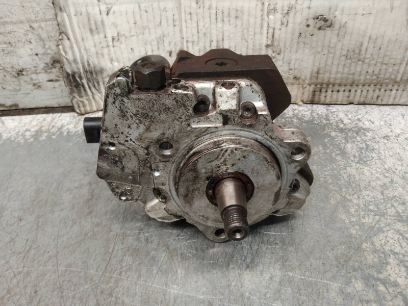 Recambio de bomba inyeccion para bmw serie 5 berlina (e60) 520d referencia OEM IAM 0445010045 7788670X1 