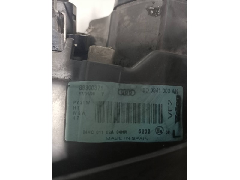 Recambio de faro izquierdo para audi a4 berlina (b5) 2.4 quattro referencia OEM IAM 8D0941003AK 8930037 