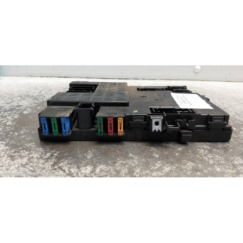 Recambio de caja reles / fusibles para citroen xsara berlina 1.6 16v satisfaction referencia OEM IAM 9650913780 16199301 