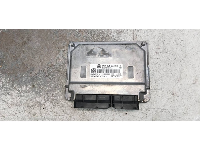 Recambio de centralita motor uce para volkswagen golf v berlina (1k1) highline referencia OEM IAM 5WP4026701 06A906033EM 