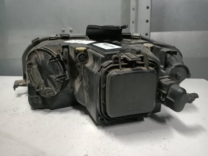 Recambio de faro derecho para audi a3 (8p) 2.0 tdi ambition referencia OEM IAM 084461106R  