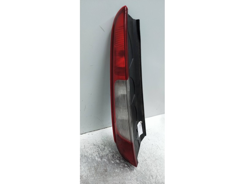 Recambio de piloto trasero izquierdo para ford focus c-max (cap) ambiente (d) referencia OEM IAM   