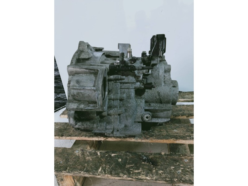 Recambio de caja cambios para seat ibiza (6l1) cupra referencia OEM IAM KDW 25107 P02 140000 0001 6V