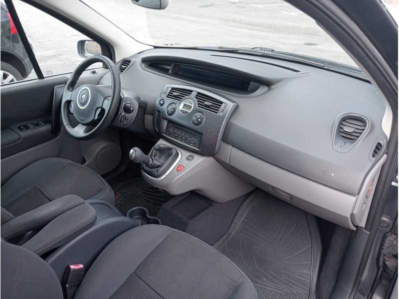 renault scenic ii del año 2008