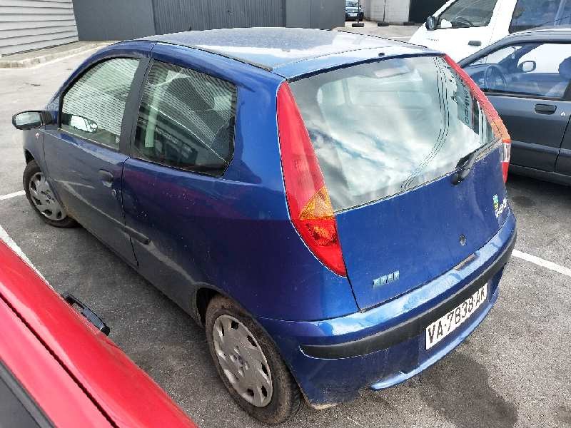 fiat punto berlina (188) del año 2000