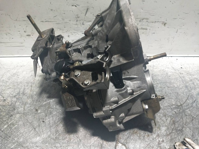 Recambio de caja cambios para fiat punto berlina (188) 1.9 diesel eco referencia OEM IAM 1423 8172675 