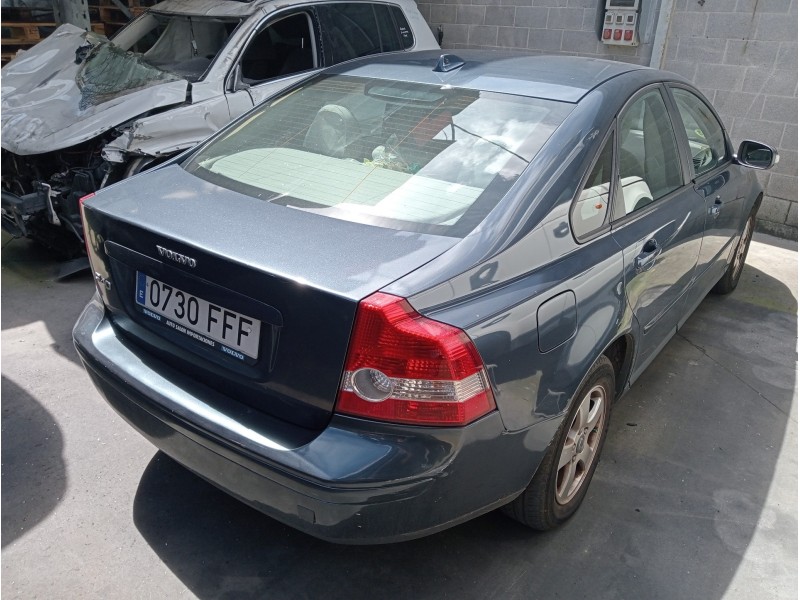 volvo s40 berlina del año 2006