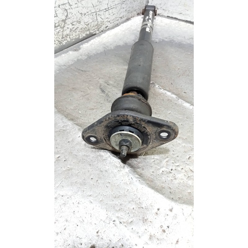 Recambio de amortiguador trasero izquierdo para hyundai accent (mc) gl crdi referencia OEM IAM 553101E200  