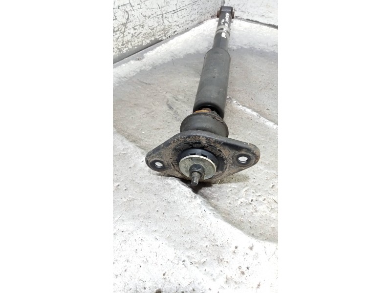 Recambio de amortiguador trasero izquierdo para hyundai accent (mc) gl crdi referencia OEM IAM 553101E200  