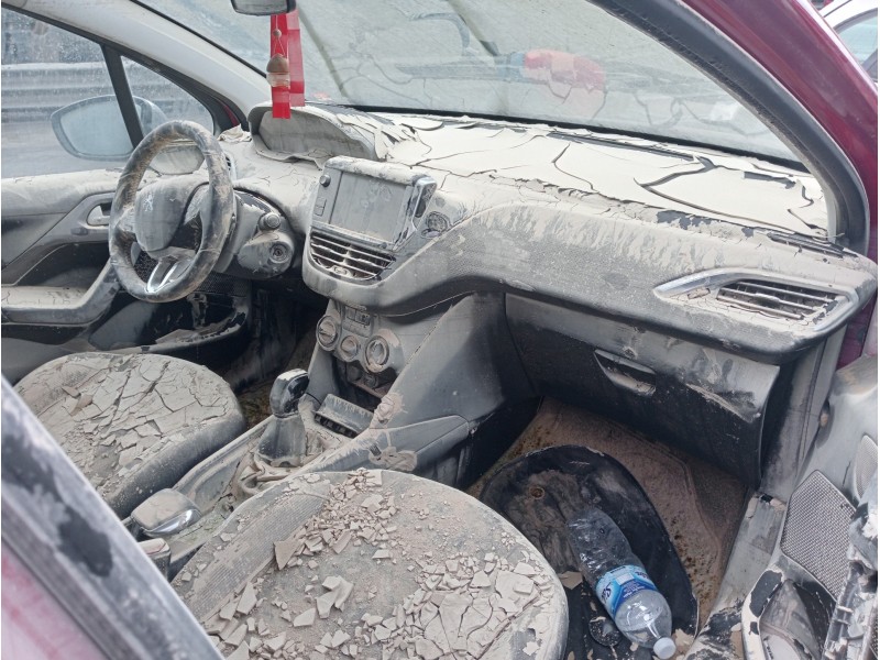 peugeot 2008 (--.2013) del año 2013