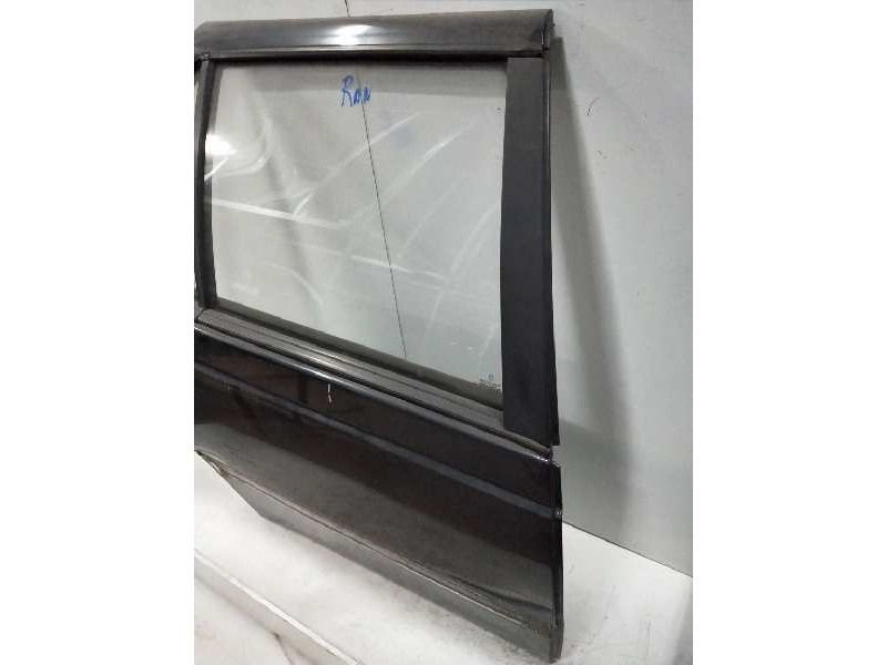 Recambio de puerta trasera derecha para peugeot 405 break 1.9 cat referencia OEM IAM   