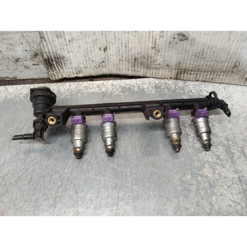 Recambio de rampa inyectora para renault twingo (co6) 1.2 privilege (c068/6c/6d) referencia OEM IAM 7700109066 7700108667 