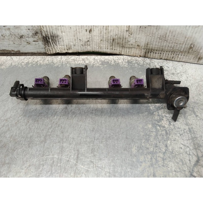 Recambio de rampa inyectora para renault twingo (co6) 1.2 privilege (c068/6c/6d) referencia OEM IAM 7700109066 7700108667 