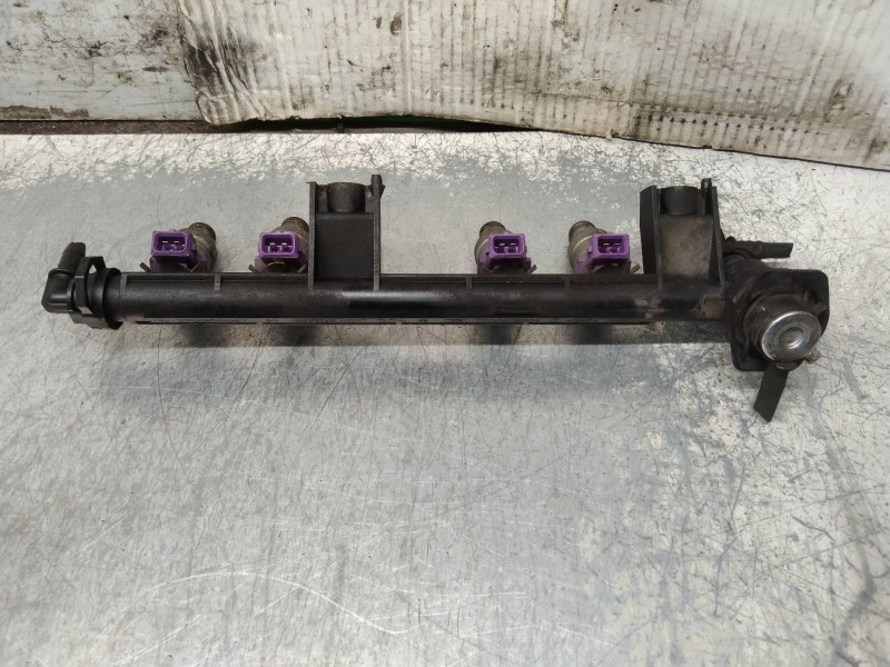 Recambio de rampa inyectora para renault twingo (co6) 1.2 privilege (c068/6c/6d) referencia OEM IAM 7700109066 7700108667 