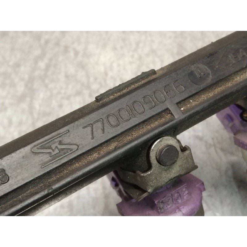 Recambio de rampa inyectora para renault twingo (co6) 1.2 privilege (c068/6c/6d) referencia OEM IAM 7700109066 7700108667 