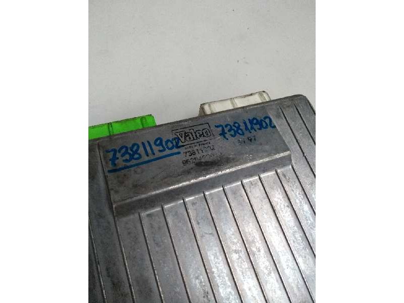 Recambio de centralita suspension para citroen xantia berlina 2.0 referencia OEM IAM 73811902  