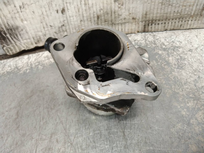 Recambio de depresor freno / bomba vacio para renault clio iii confort expression referencia OEM IAM   