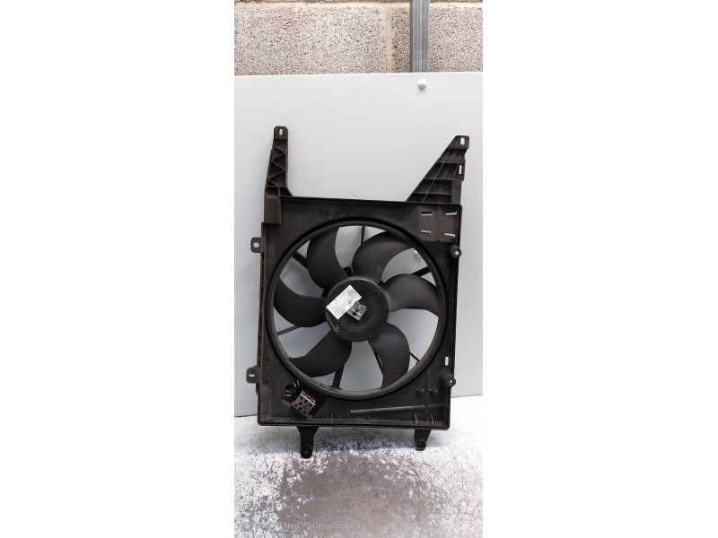 Recambio de electroventilador para renault scenic (ja..) 1.9 dti expression referencia OEM IAM 8200065257B  