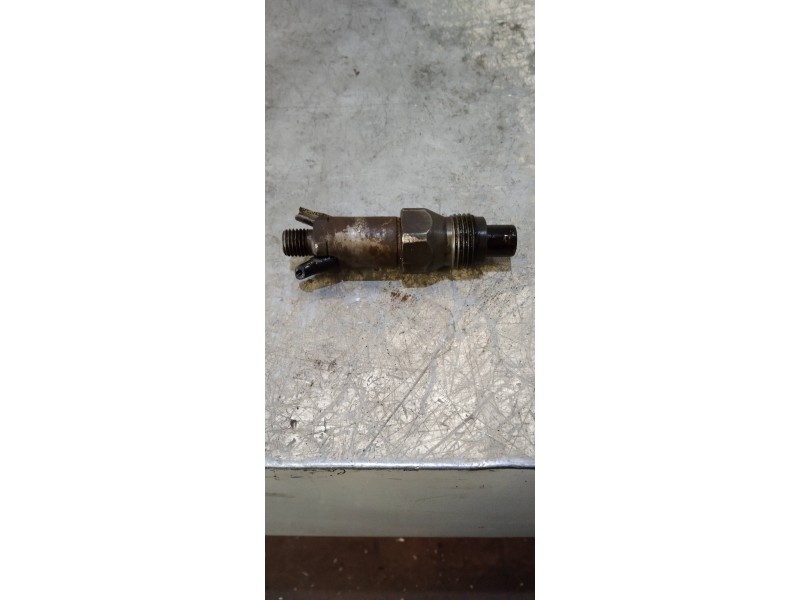 Recambio de inyector para peugeot 806 srdt referencia OEM IAM LCR6734302H  