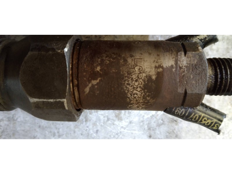 Recambio de inyector para peugeot 806 srdt referencia OEM IAM LCR6734302H  