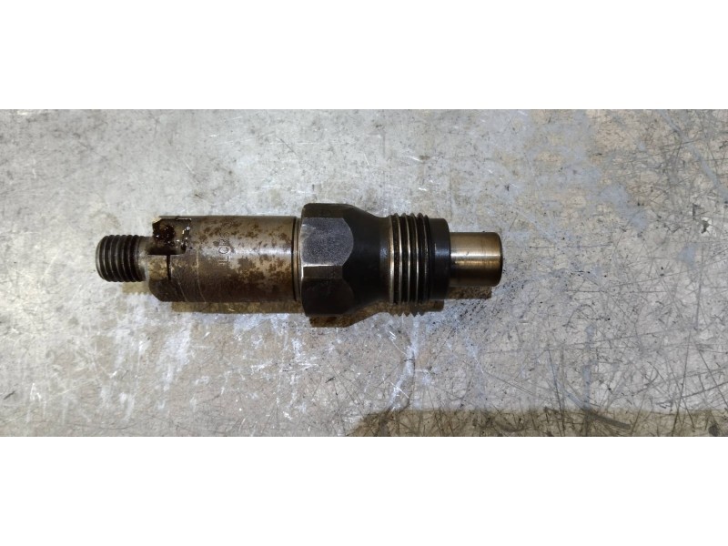 Recambio de inyector para peugeot 806 srdt referencia OEM IAM LCR6734302H  