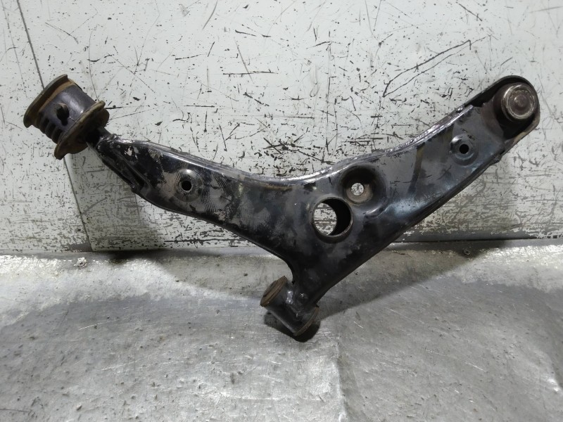 Recambio de brazo suspension inferior delantero derecho para mitsubishi space star (dg0) 1900 di-d comfort referencia OEM IAM   