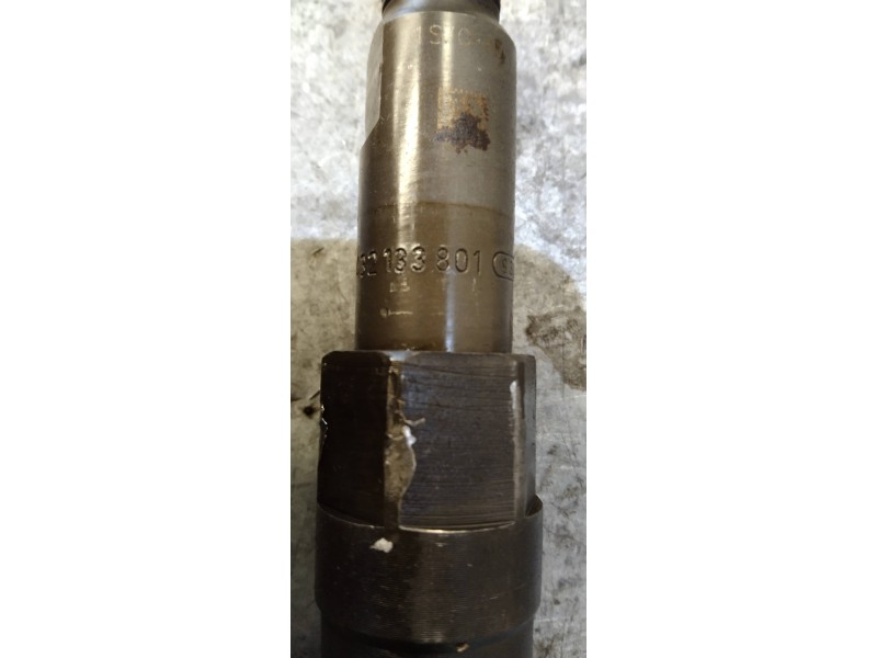 Recambio de inyector para ford mondeo berlina (ge) ambiente referencia OEM IAM 0432133801  