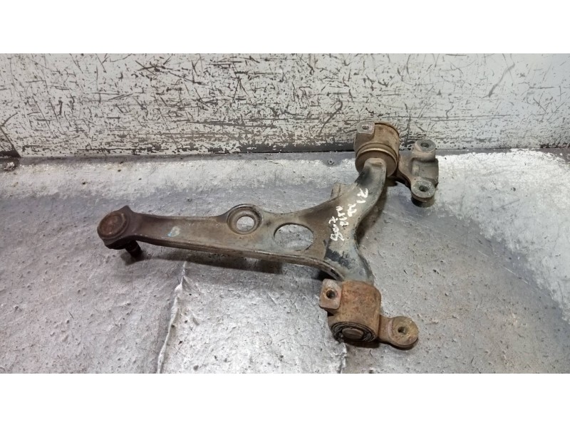 Recambio de brazo suspension inferior delantero izquierdo para peugeot 806 srdt referencia OEM IAM   