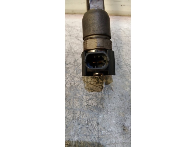 Recambio de inyector para hyundai accent (mc) gl crdi referencia OEM IAM 0445110250 338002A400 