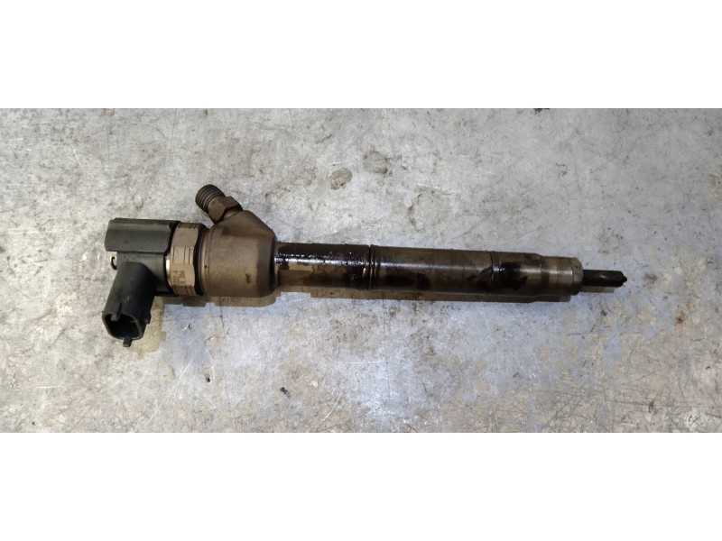 Recambio de inyector para hyundai accent (mc) gl crdi referencia OEM IAM 0445110250 338002A400 