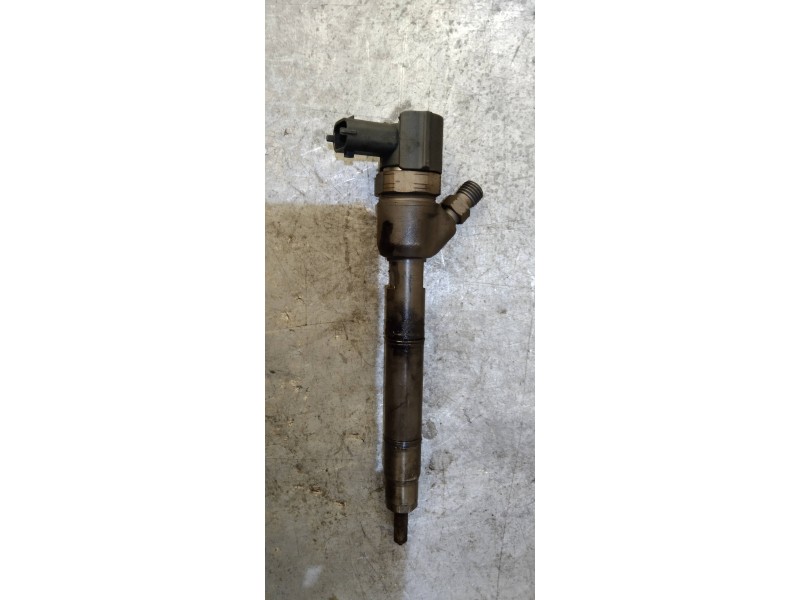 Recambio de inyector para hyundai accent (mc) gl crdi referencia OEM IAM 0445110250 338002A400 