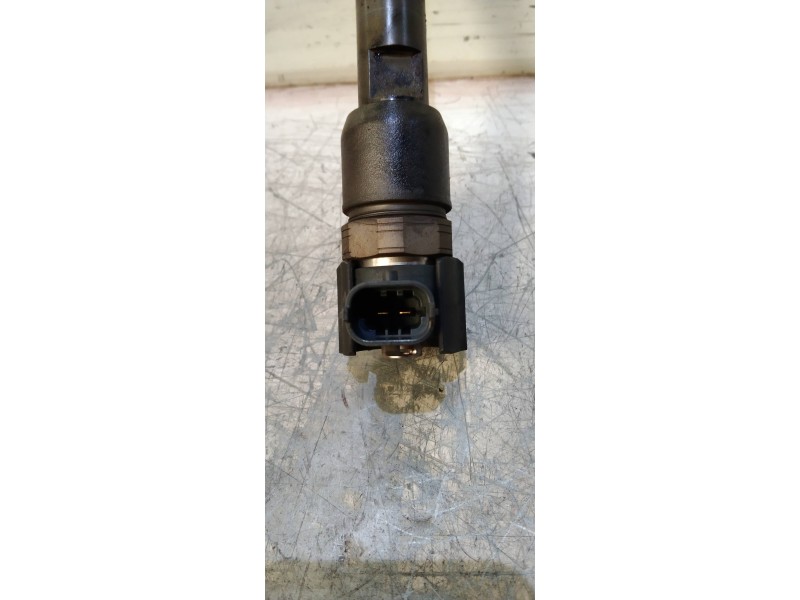 Recambio de inyector para hyundai accent (mc) gl crdi referencia OEM IAM 0445110250 338002A400 