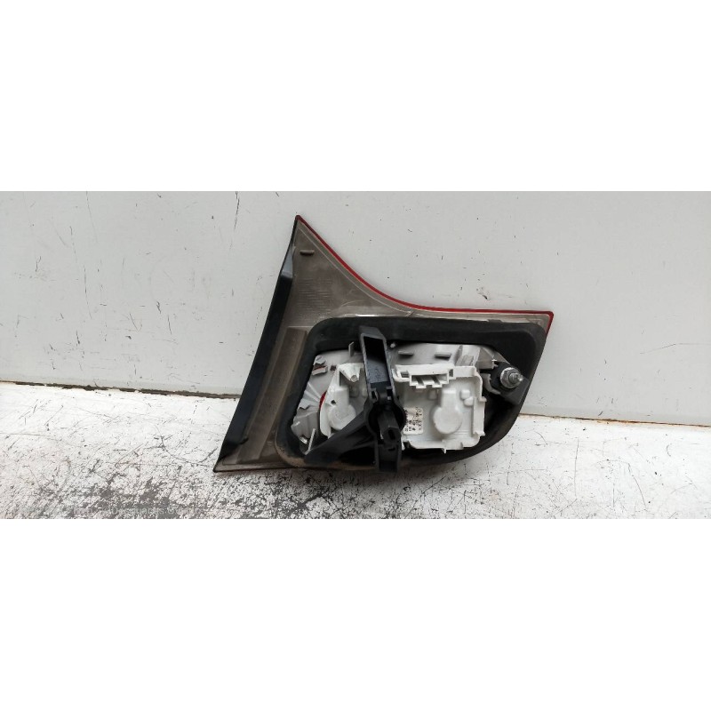 Recambio de piloto trasero izquierdo interior para audi a4 avant (8e) 2.0 tdi referencia OEM IAM 8E9945093  