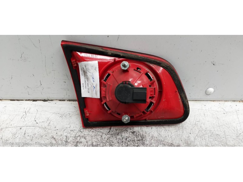 Recambio de piloto trasero derecho interior para volkswagen passat variant (3c5) highline referencia OEM IAM 3C9945094  