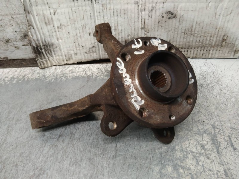 Recambio de mangueta delantera izquierda para renault twingo (co6) 1.2 privilege (c068/6c/6d) referencia OEM IAM   